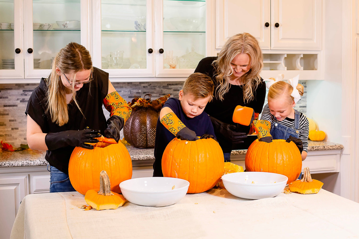 Halloween Moments Pumpkin Glove Scraper Pumpkin Carving Kit